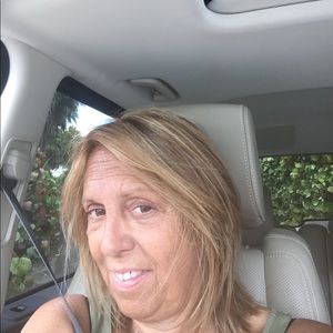 Meet your Posher, Ellen